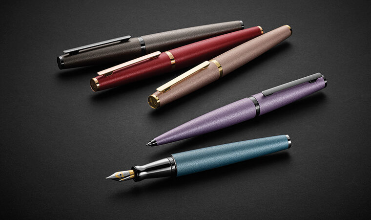 Writing instrument configurator  